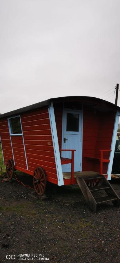 Gypsy Hut Apartment Newtonmore Ngoại thất bức ảnh